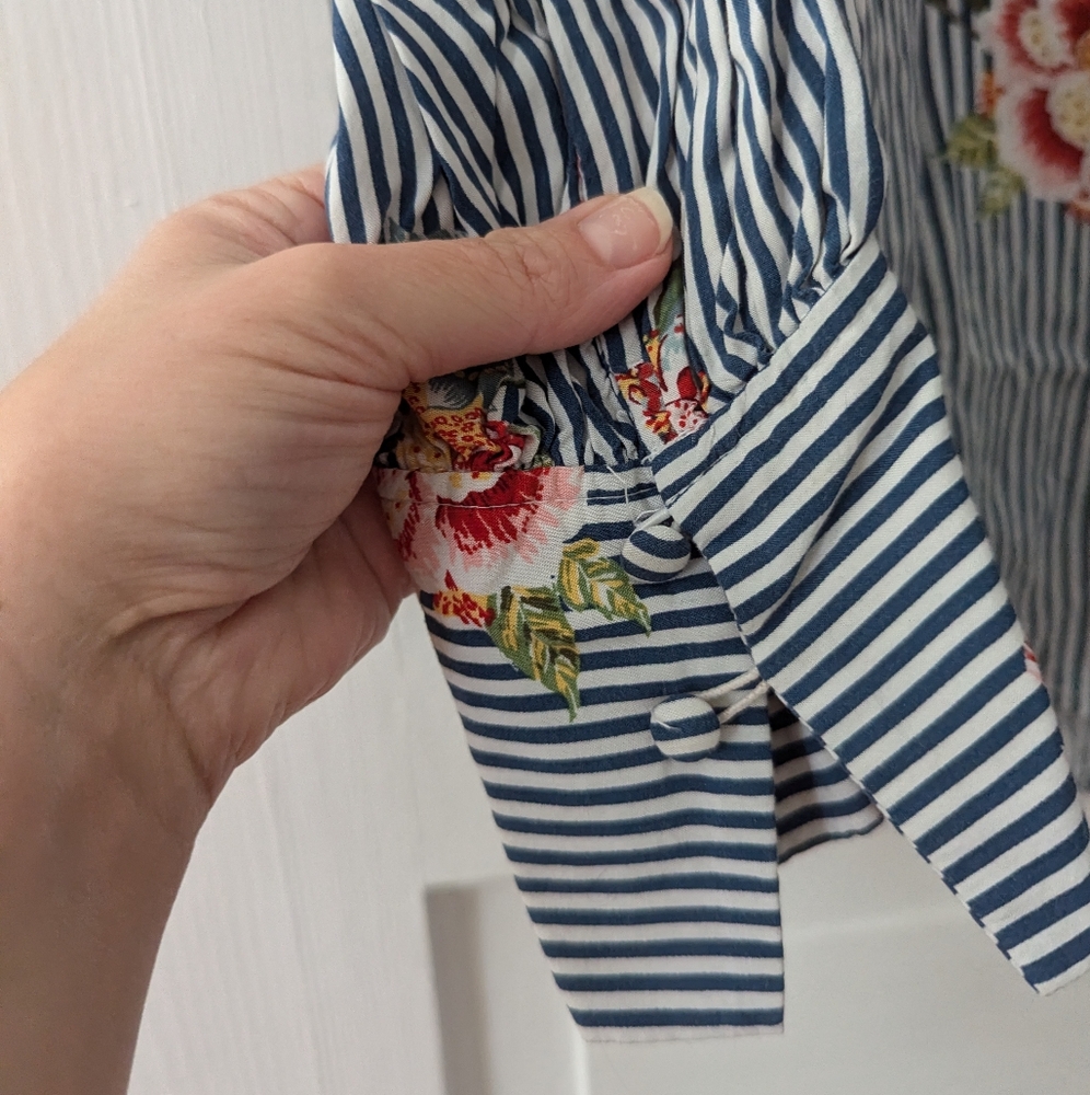 Like New Loft Floral Striped Button Blouse - Picture 6 of 8